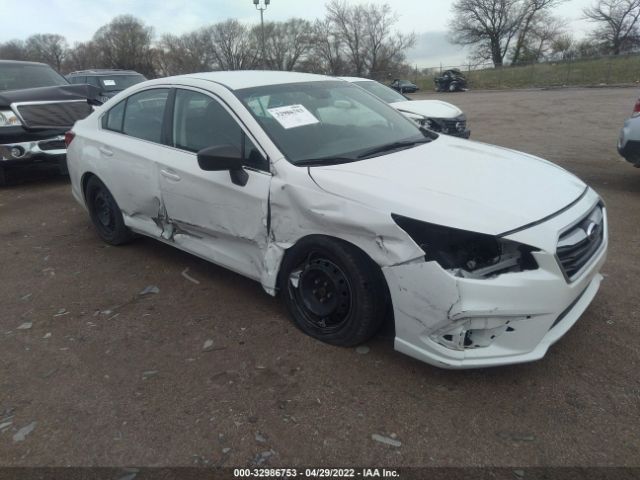 SUBARU LEGACY 2019 4s3bnab62k3011150