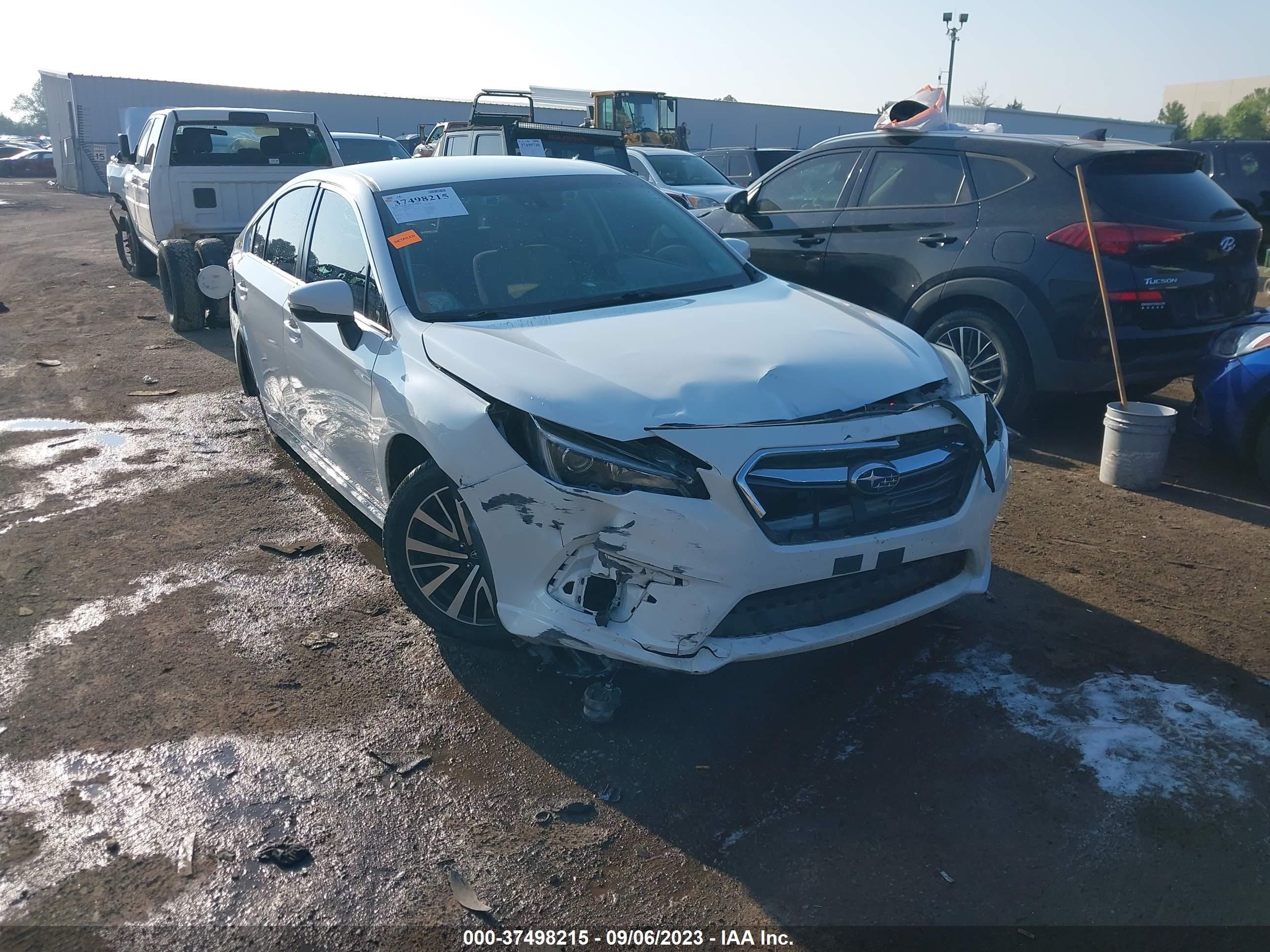 SUBARU LEGACY 2019 4s3bnaf61k3031562