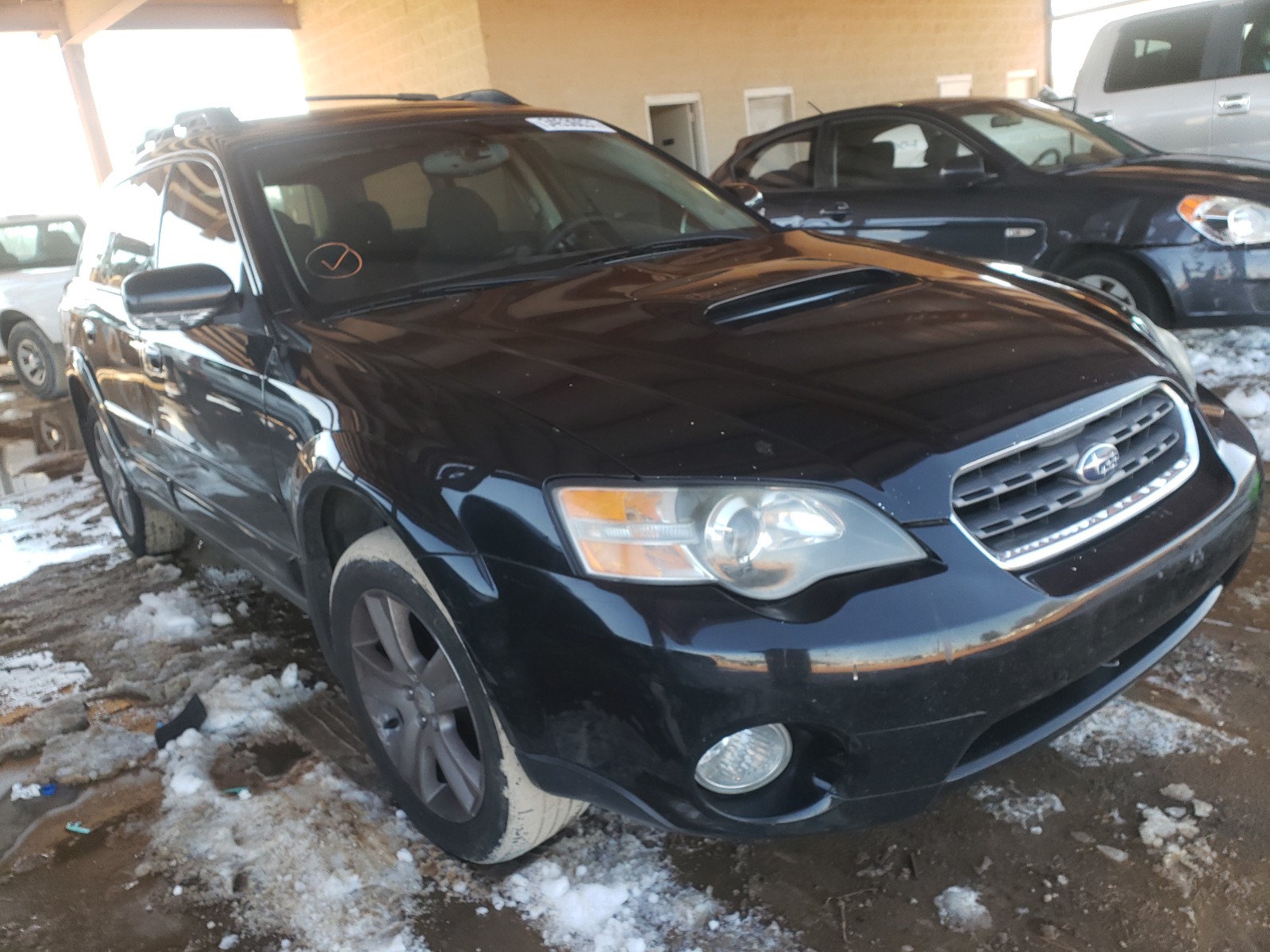 SUBARU LEGACY OUT 2005 4s4bp68cx54328155