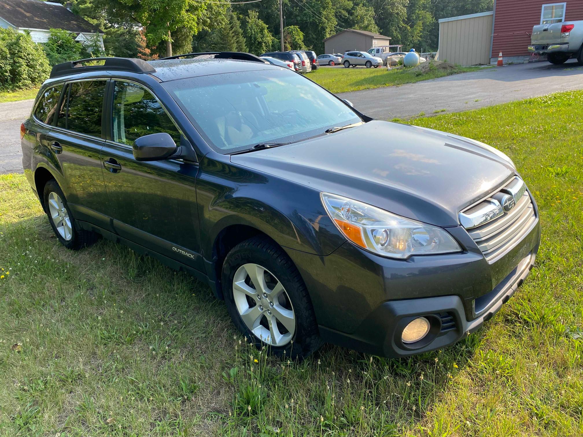 SUBARU OUTBACK 2. 2013 4s4brbcc9d1206235