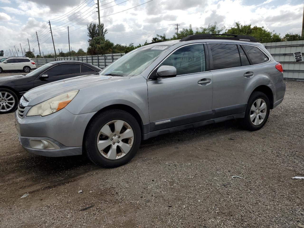 SUBARU OUTBACK 2011 4s4brbgc4b3405477