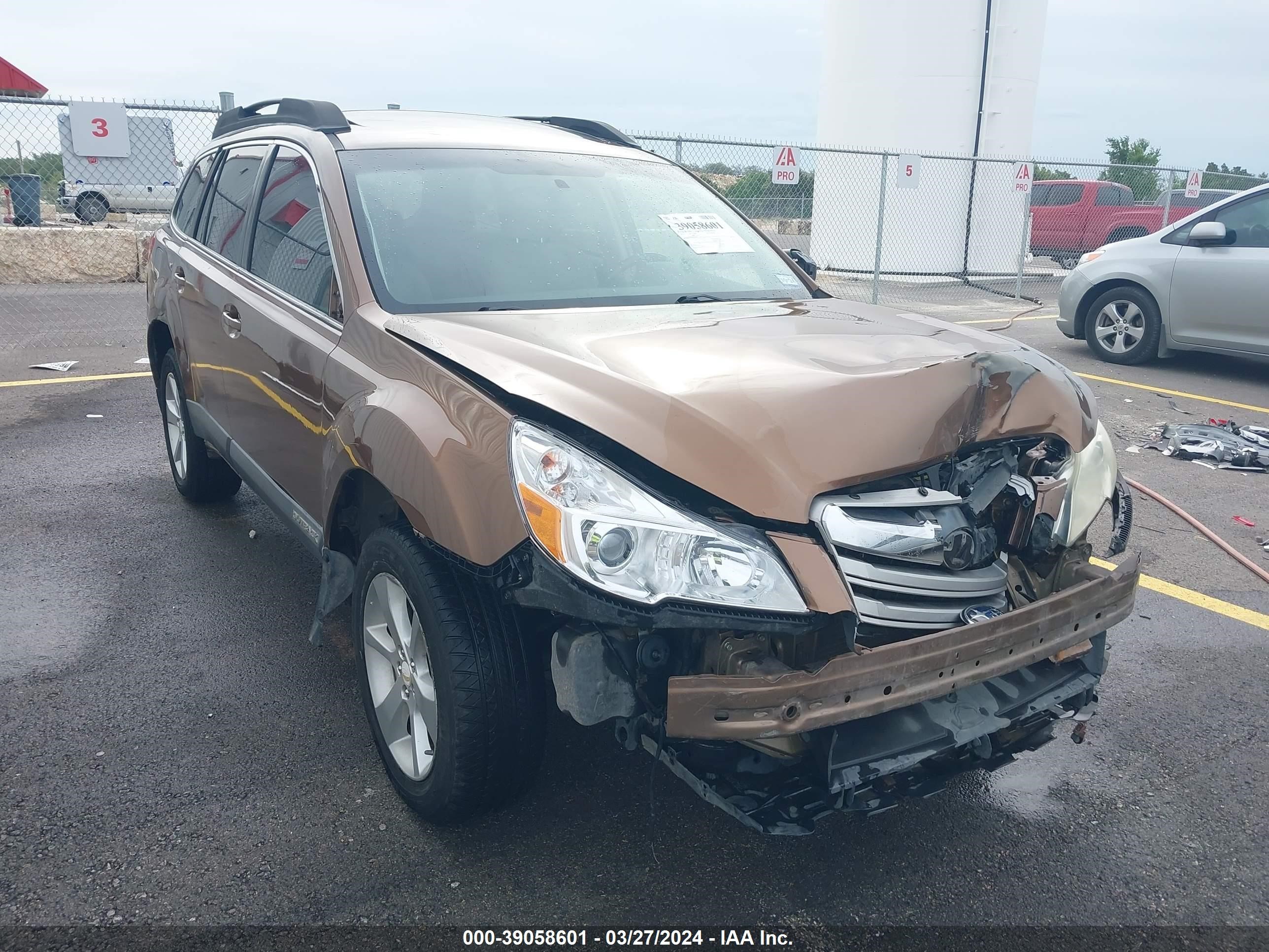 SUBARU OUTBACK 2013 4s4brcgc6d3213535