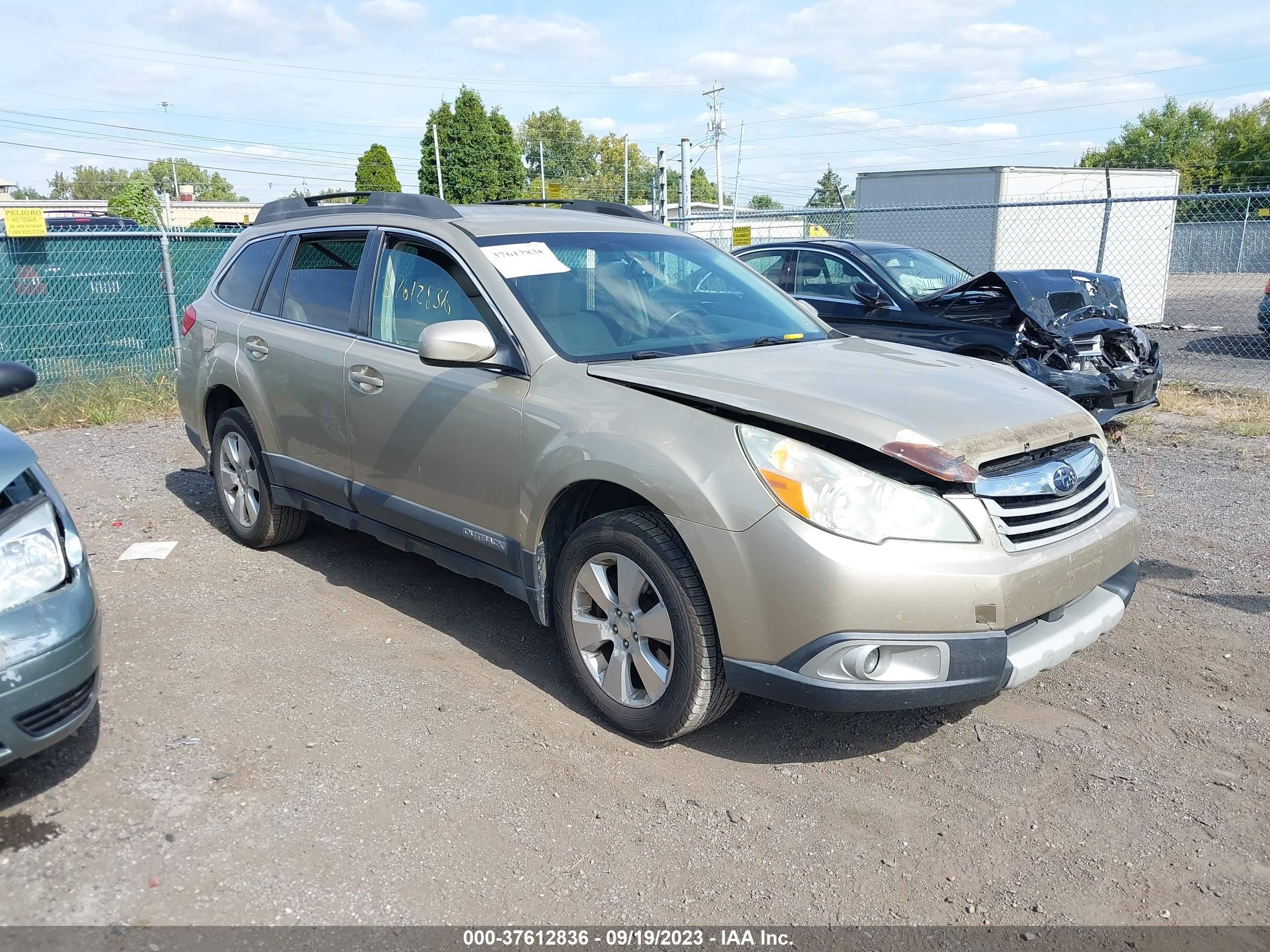 SUBARU OUTBACK 2010 4s4brejc7a2316520