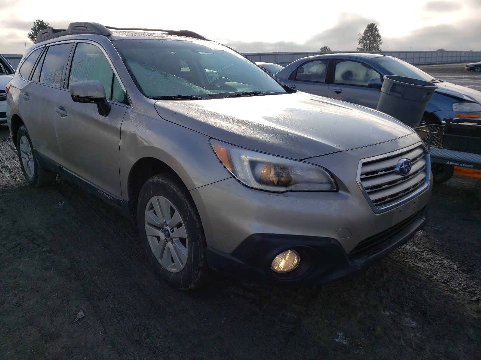 SUBARU OUTBACK 2. 2015 4s4bsacc8f3274709