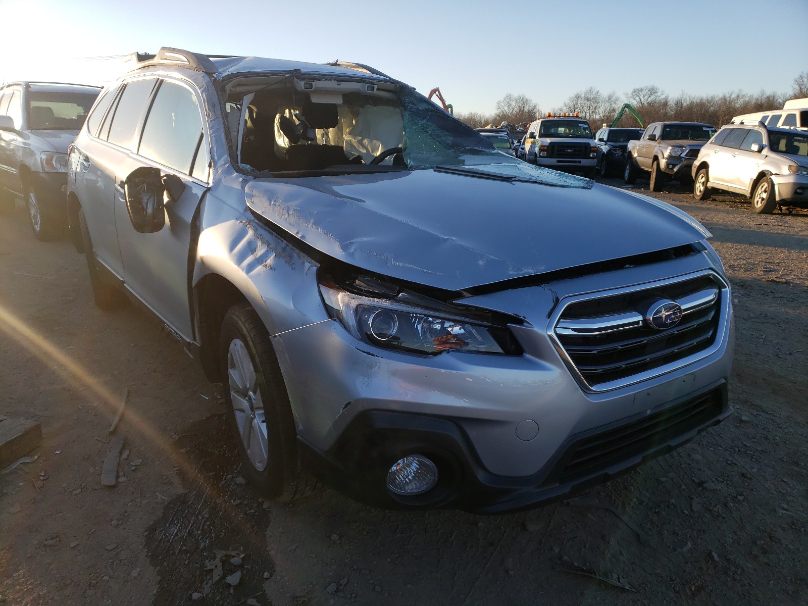 SUBARU OUTBACK 2. 2018 4s4bsafc6j3311051