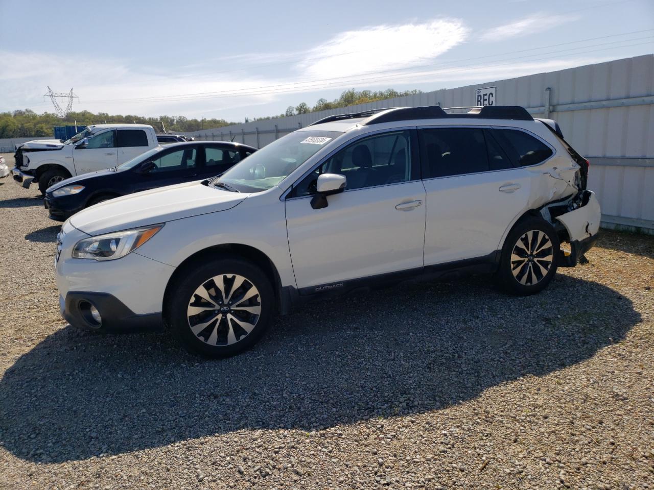 SUBARU OUTBACK 2017 4s4bsanc5h3359359