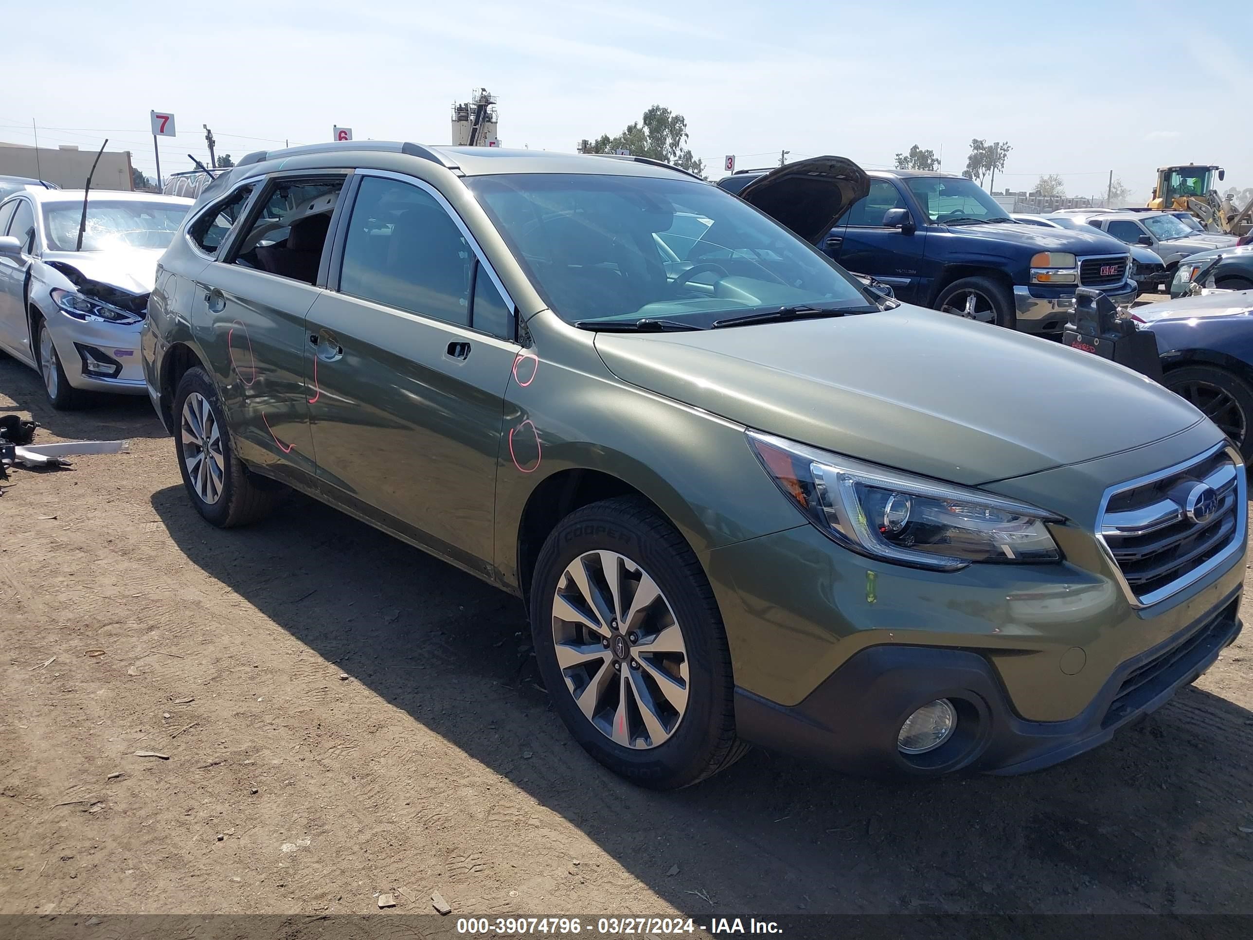 SUBARU OUTBACK 2018 4s4bsatc0j3205764