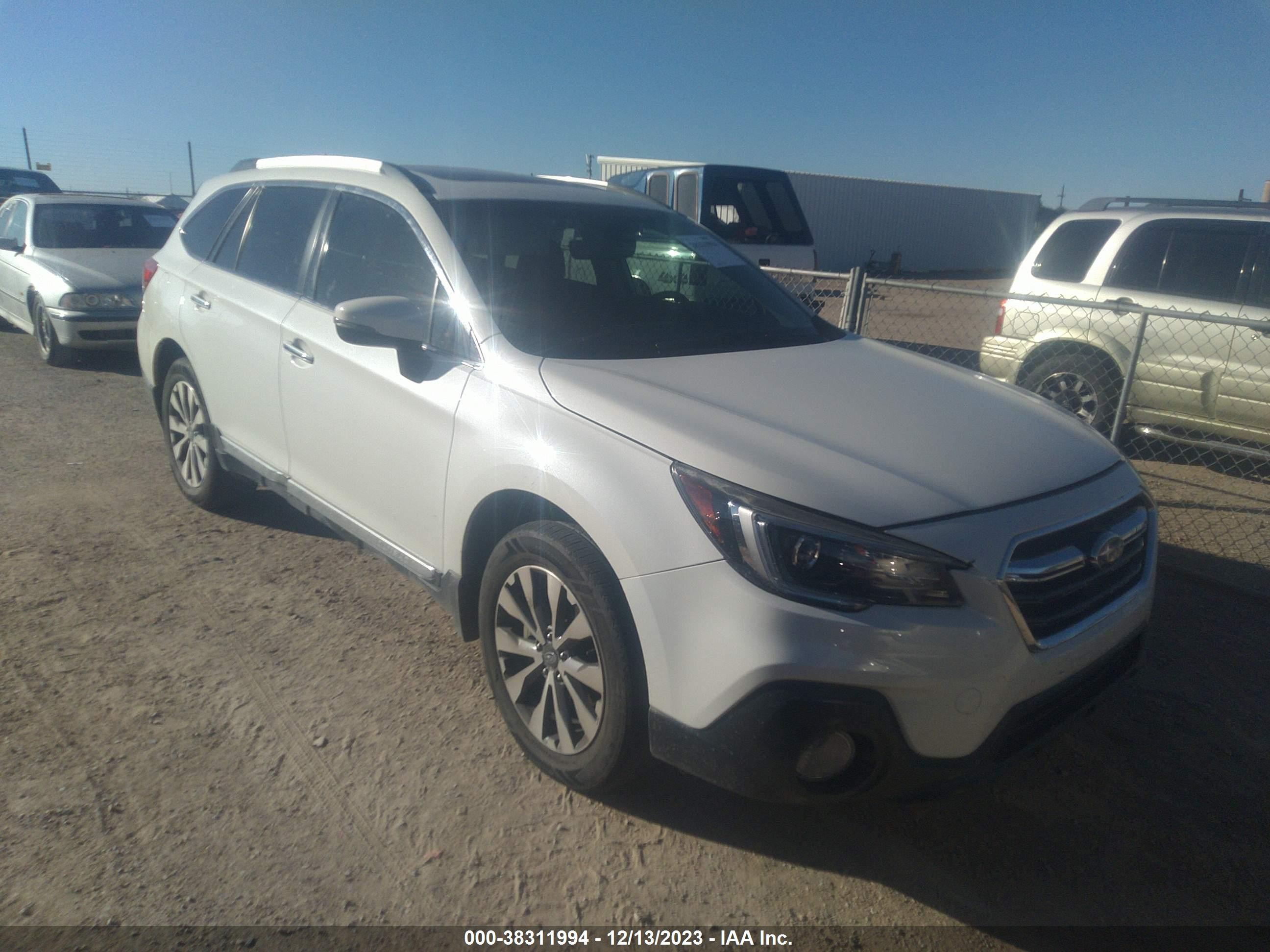 SUBARU OUTBACK 2018 4s4bsetcxj3229139