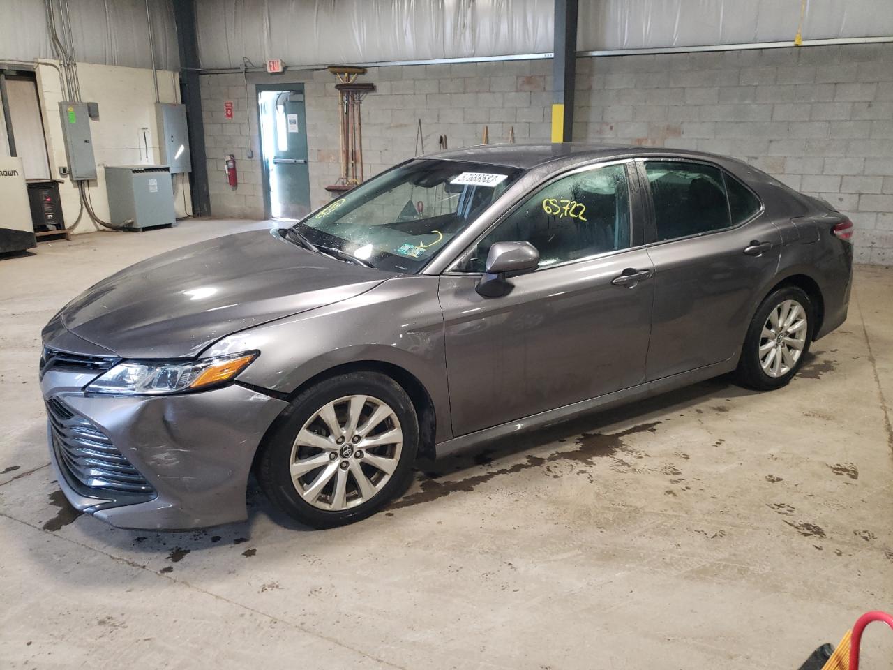 TOYOTA CAMRY 2018 4t1b11hk0ju001947