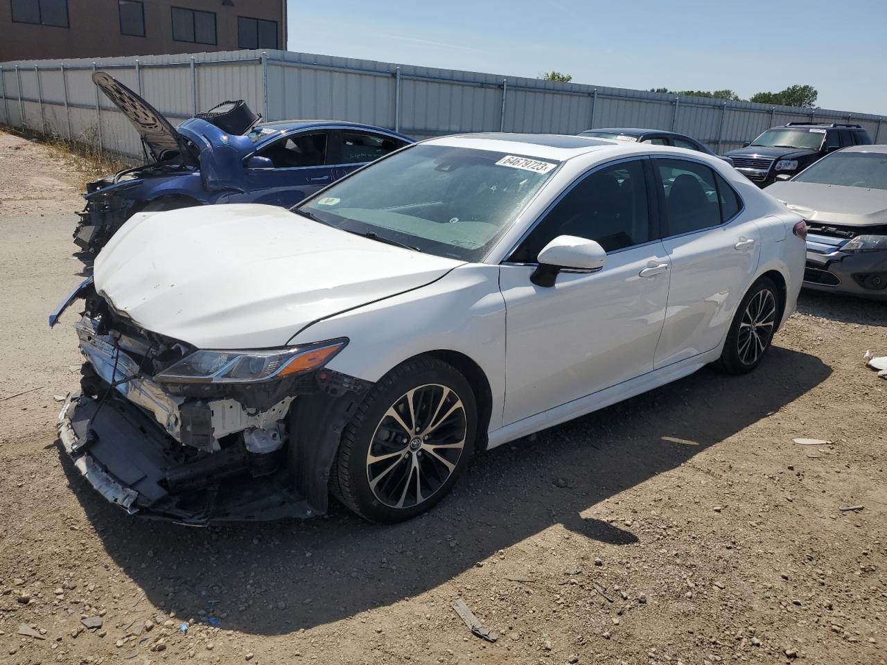 TOYOTA CAMRY 2018 4t1b11hk0ju019171