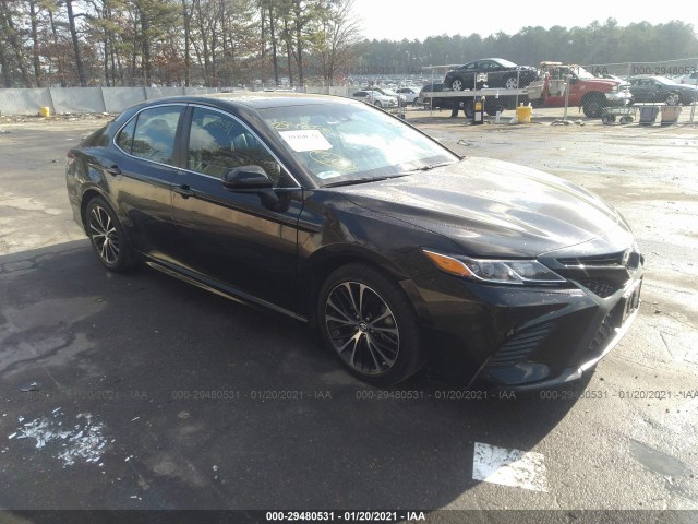 TOYOTA CAMRY 2018 4t1b11hk0ju060383