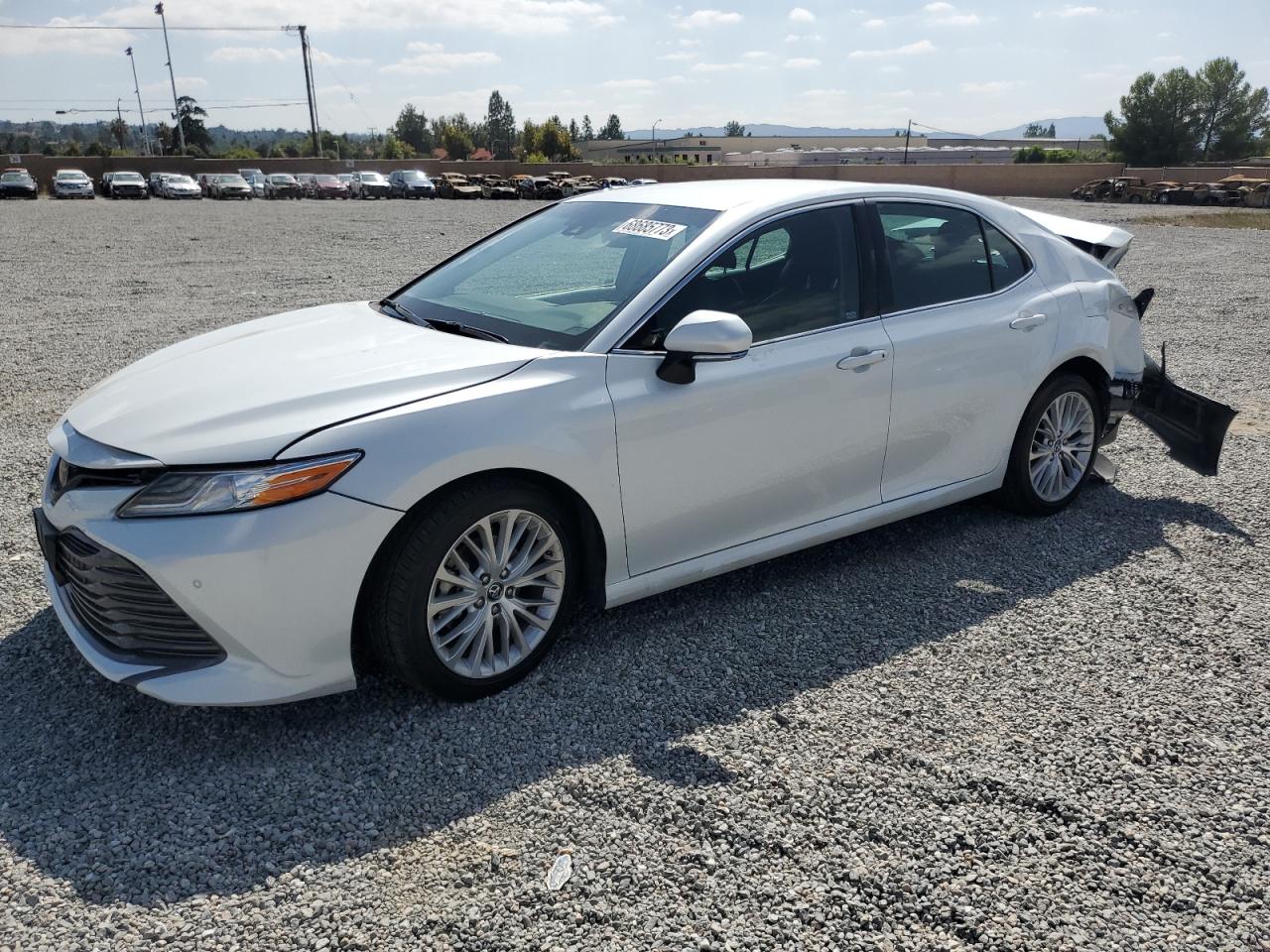 TOYOTA CAMRY 2018 4t1b11hk0ju077474