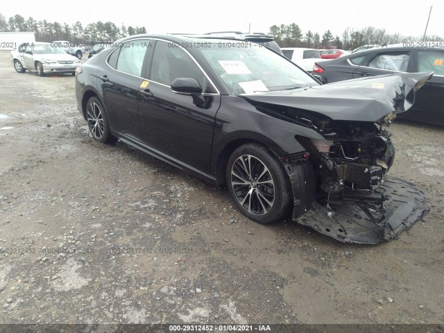 TOYOTA CAMRY 2018 4t1b11hk0ju090015