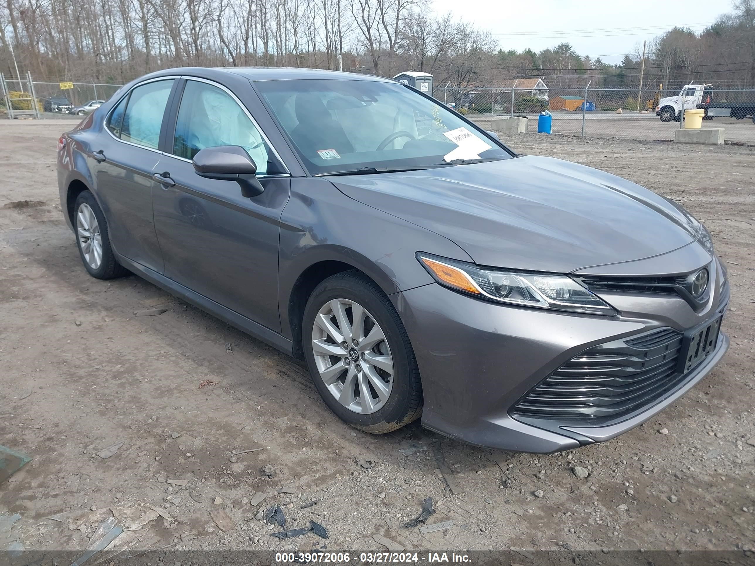 TOYOTA CAMRY 2018 4t1b11hk0ju526216