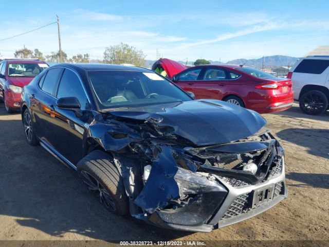 TOYOTA CAMRY 2018 4t1b11hk0ju573956