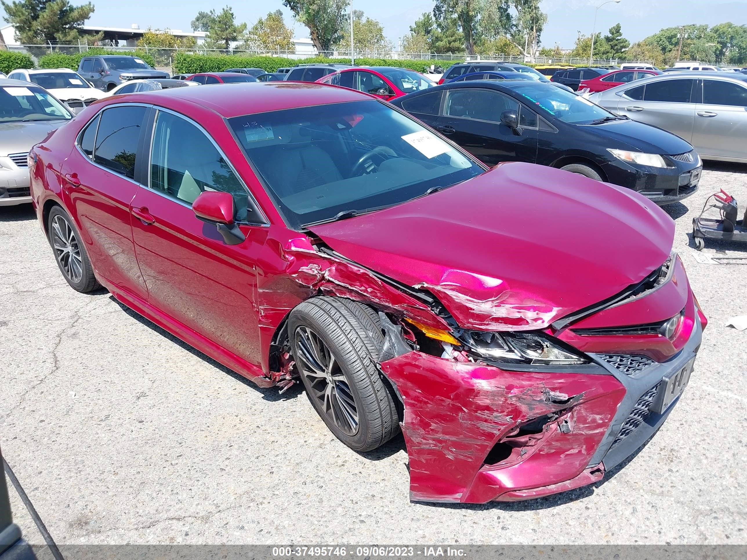 TOYOTA CAMRY 2018 4t1b11hk0ju655282