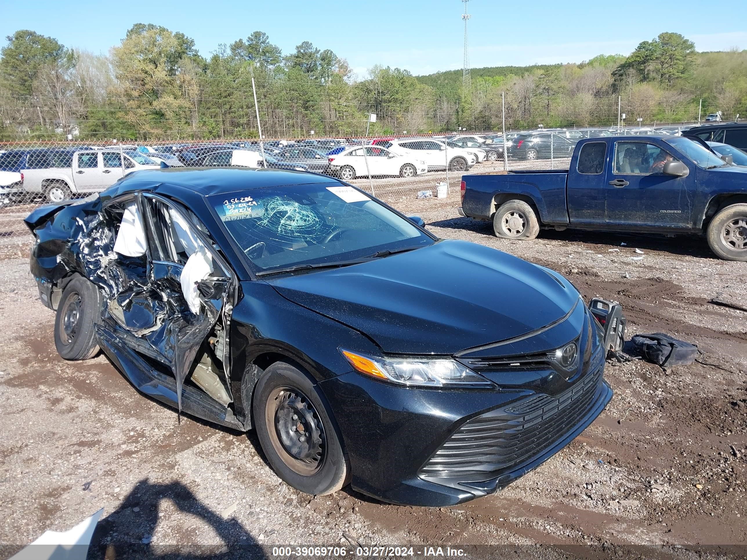 TOYOTA CAMRY 2019 4t1b11hk0ku785614