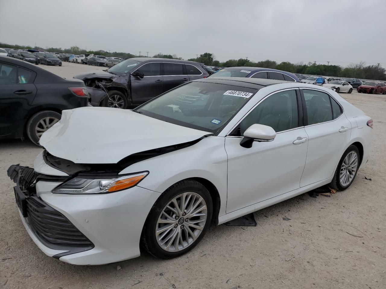 TOYOTA CAMRY 2018 4t1b11hk1ju033466