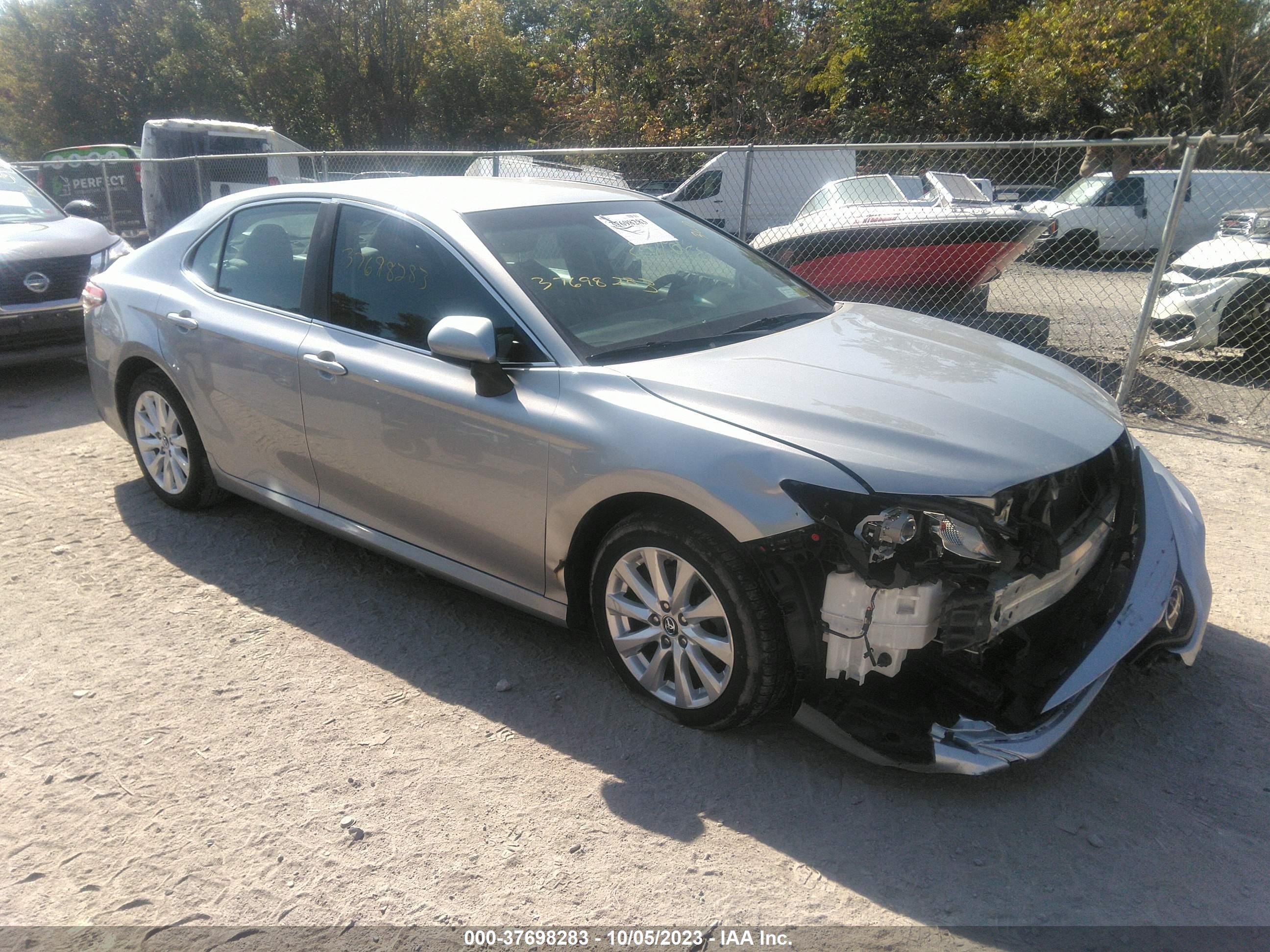 TOYOTA CAMRY 2018 4t1b11hk1ju042314