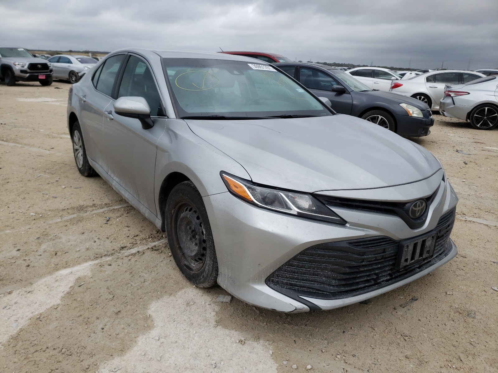 TOYOTA CAMRY L 2018 4t1b11hk1ju083039