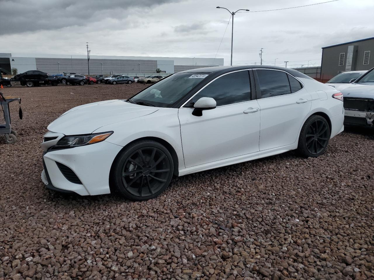 TOYOTA CAMRY 2018 4t1b11hk1ju570029