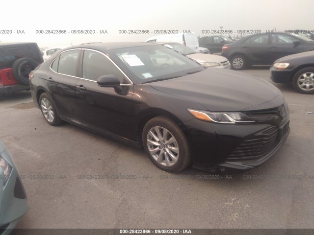 TOYOTA CAMRY 2018 4t1b11hk2ju070591