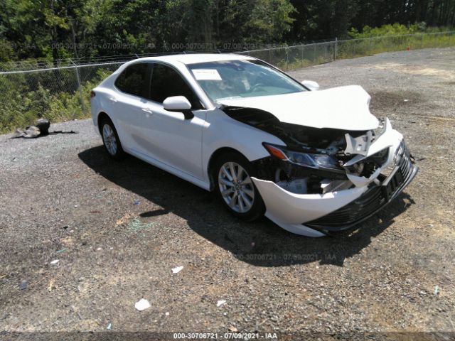 TOYOTA CAMRY 2018 4t1b11hk2ju075337