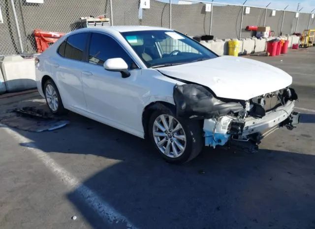 TOYOTA CAMRY 2018 4t1b11hk2ju104285