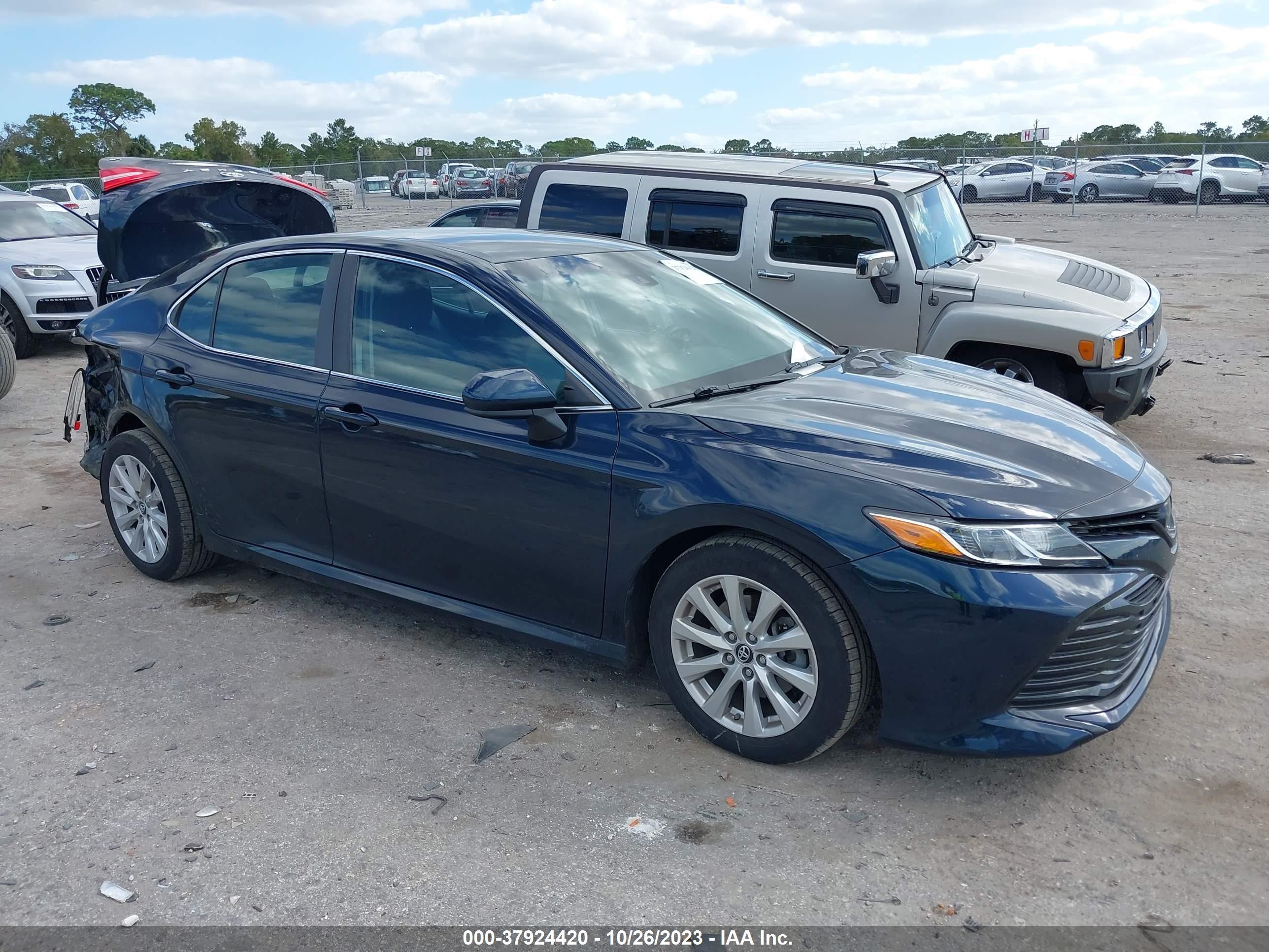 TOYOTA CAMRY 2018 4t1b11hk2ju507506