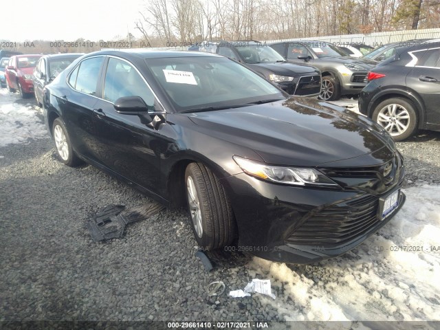 TOYOTA CAMRY 2018 4t1b11hk2ju607993