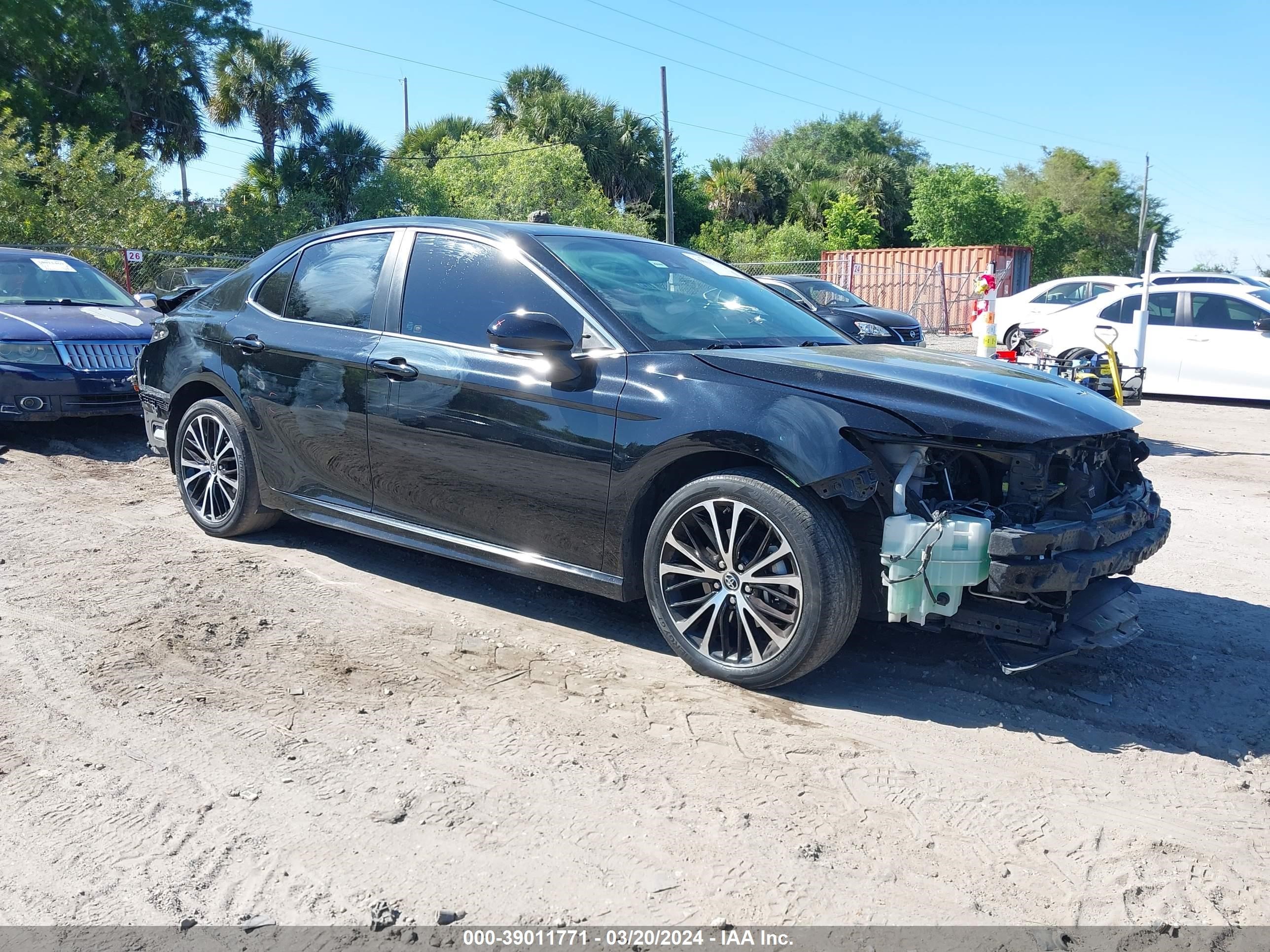 TOYOTA CAMRY 2018 4t1b11hk2ju622719