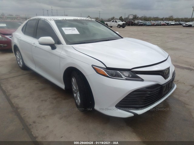 TOYOTA CAMRY 2018 4t1b11hk2ju625474