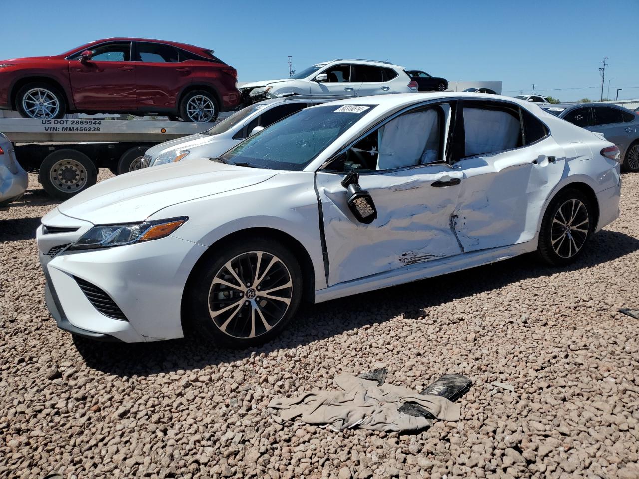 TOYOTA CAMRY 2018 4t1b11hk3ju004406