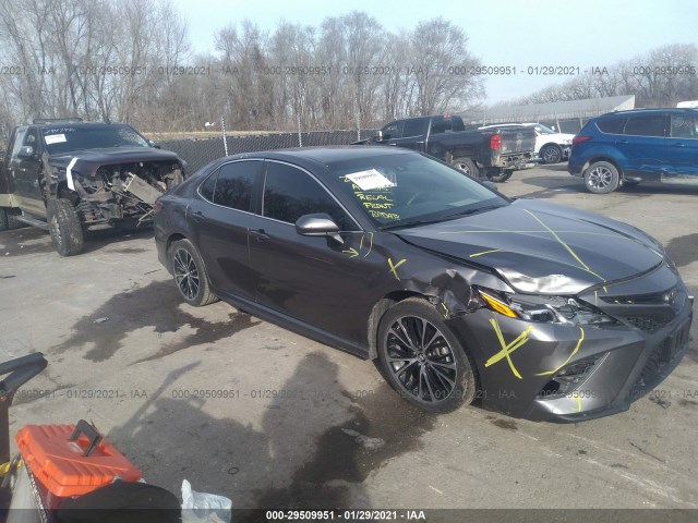 TOYOTA CAMRY 2018 4t1b11hk3ju057672