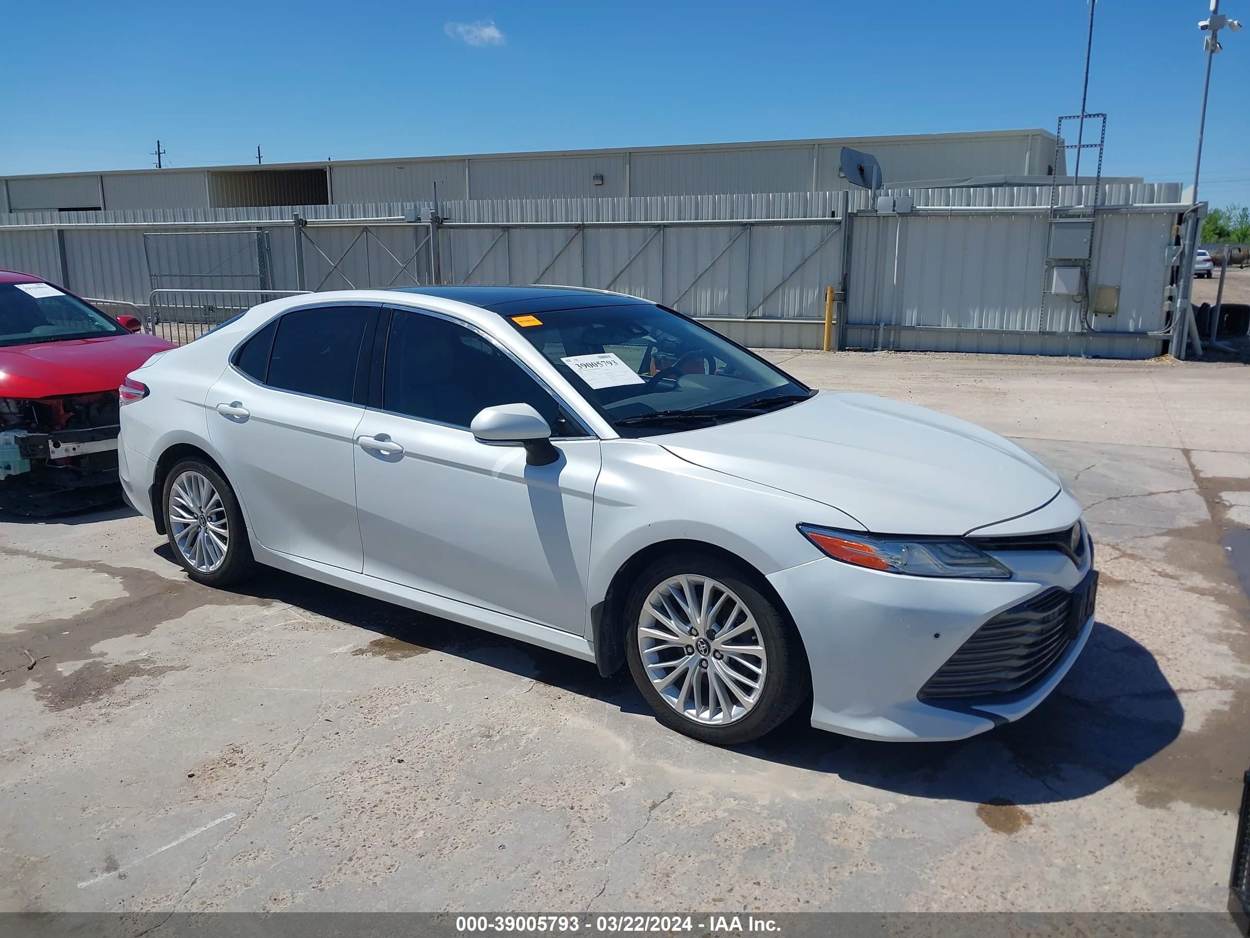 TOYOTA CAMRY 2018 4t1b11hk3ju153074