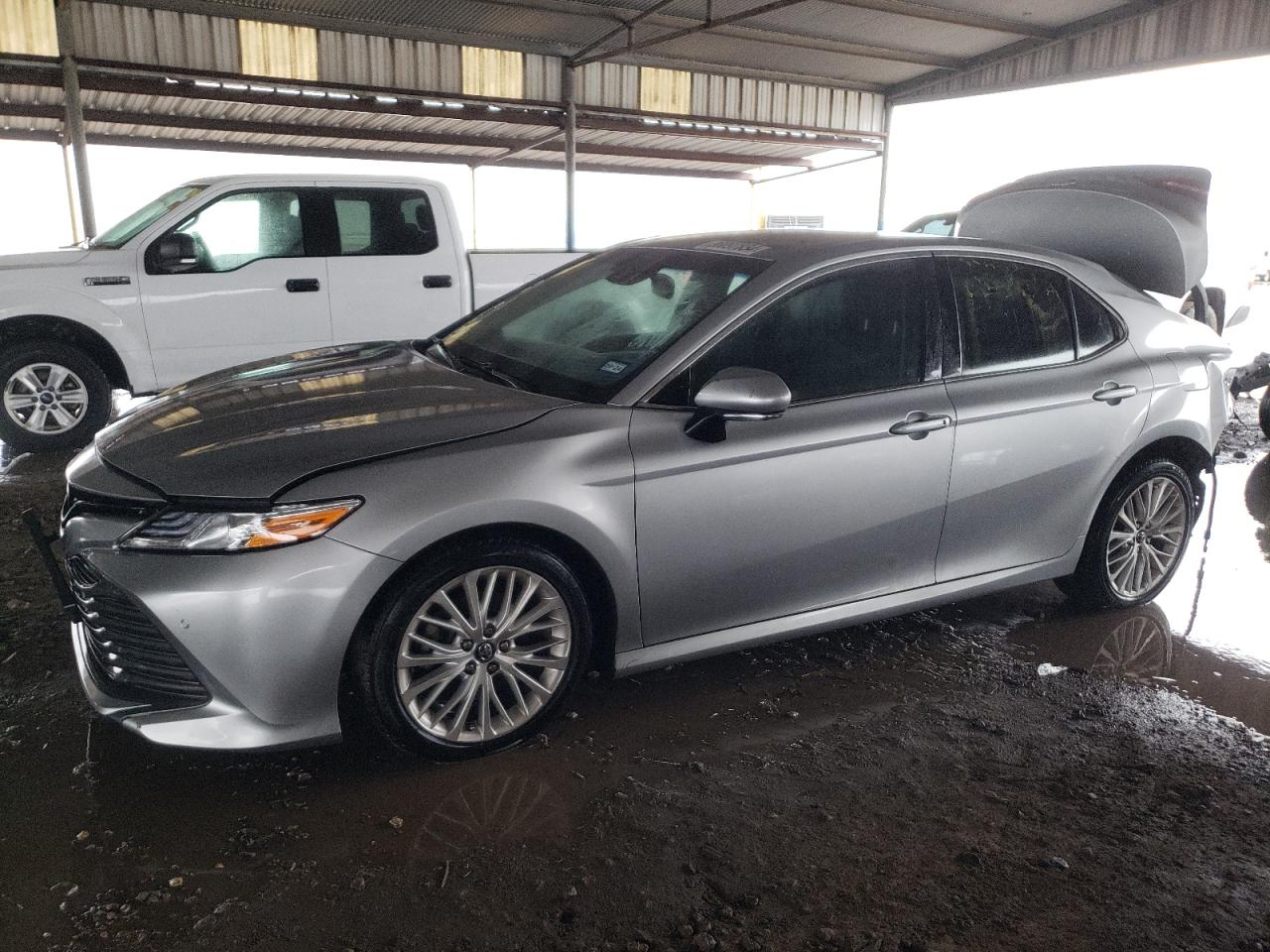 TOYOTA CAMRY 2018 4t1b11hk3ju507112