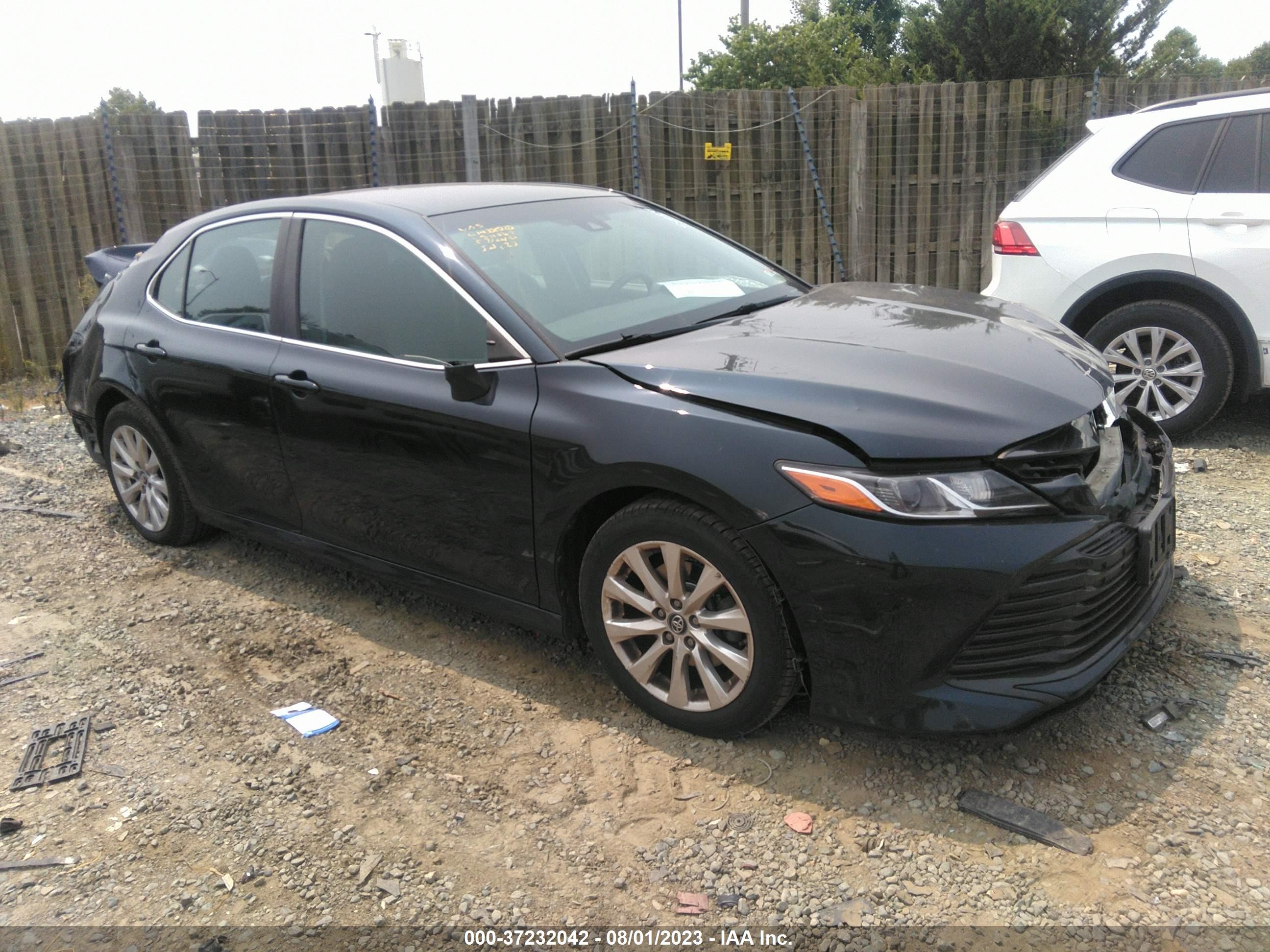 TOYOTA CAMRY 2018 4t1b11hk3ju511564