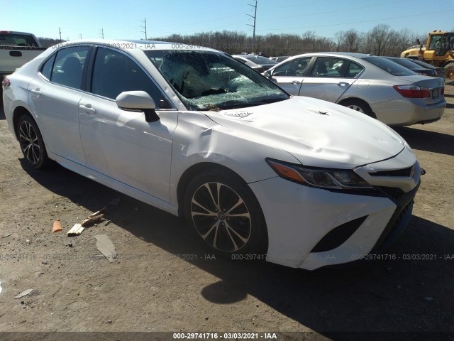 TOYOTA CAMRY 2018 4t1b11hk3ju553071