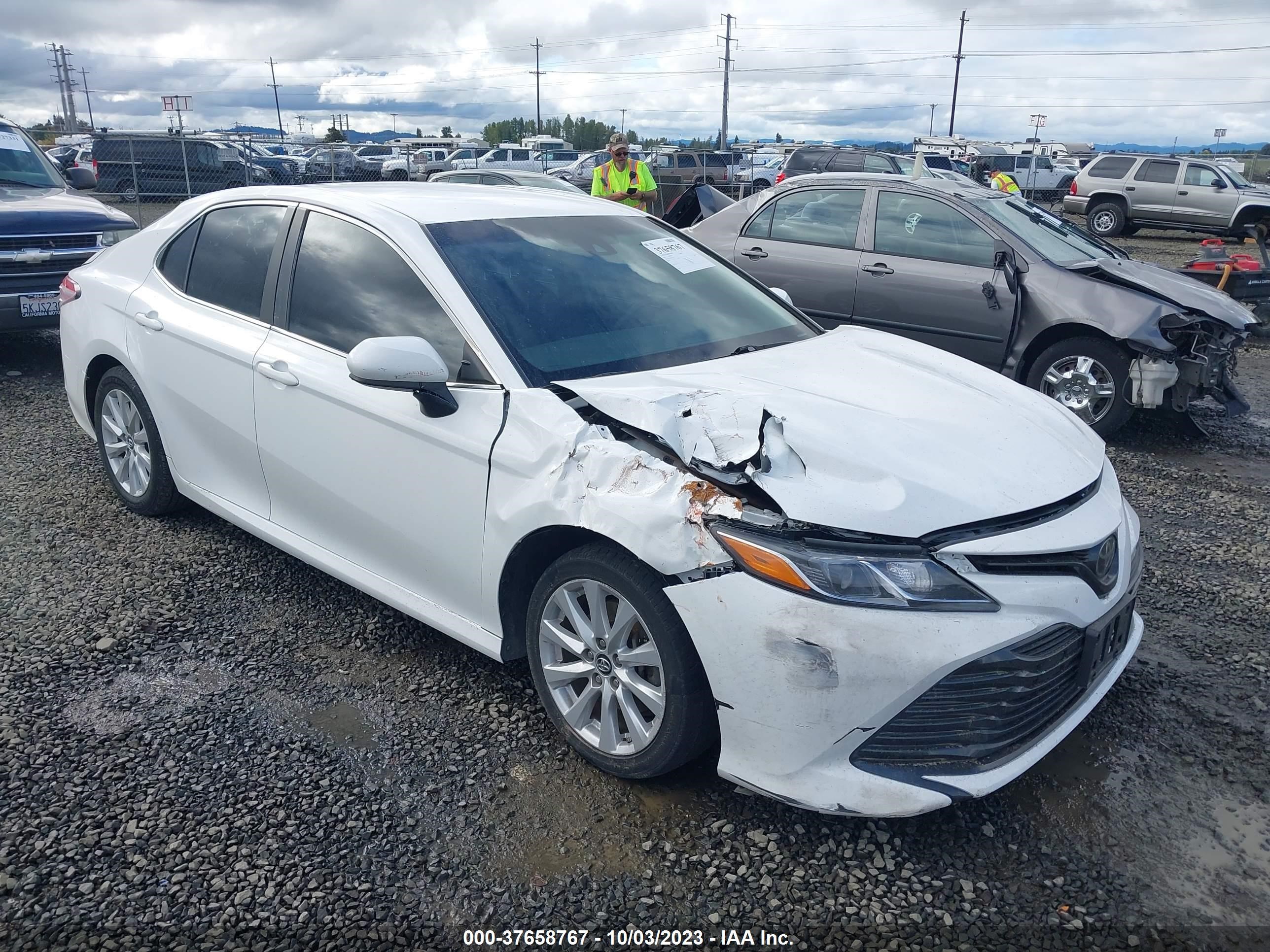 TOYOTA CAMRY 2018 4t1b11hk3ju579931