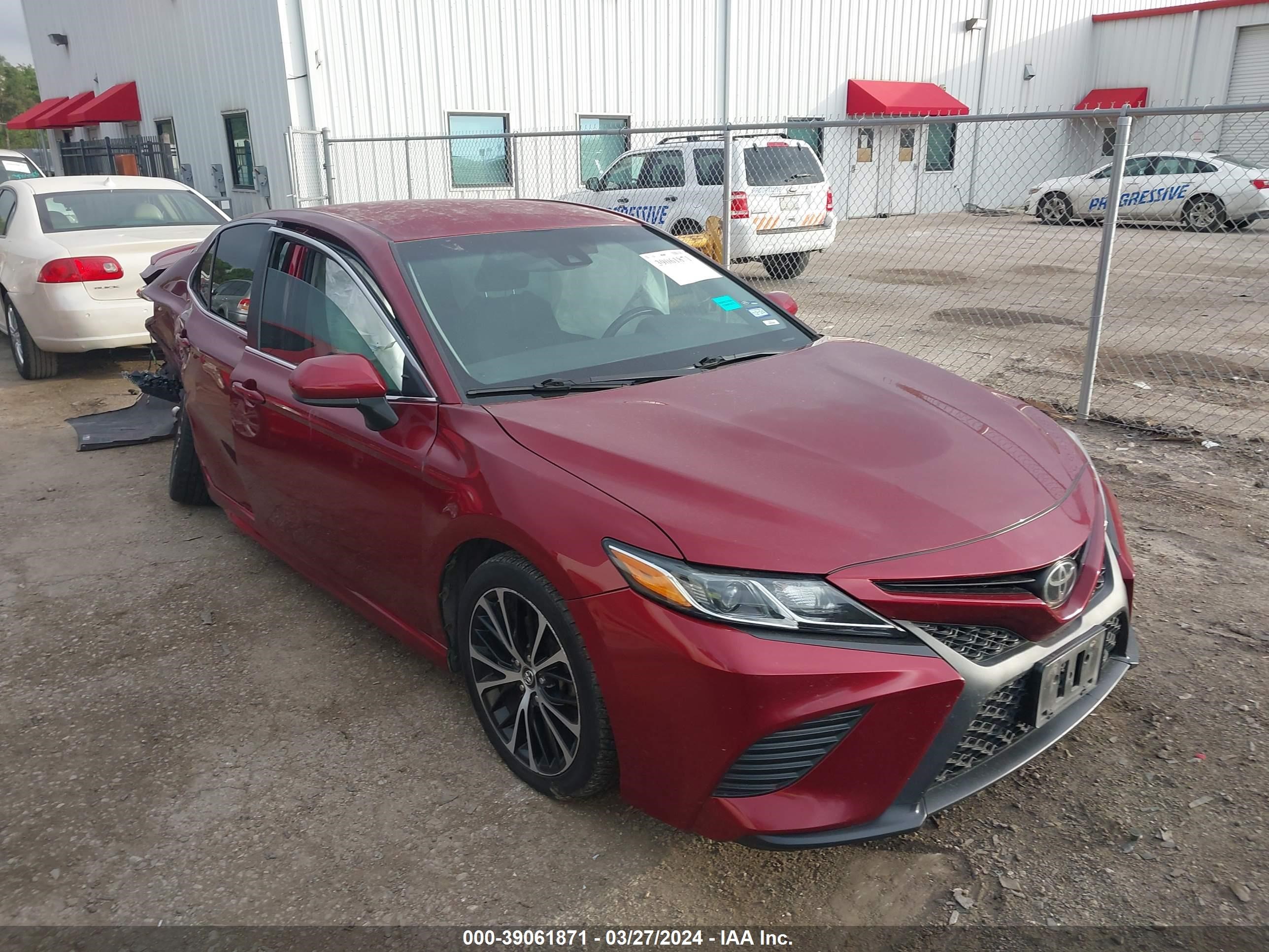 TOYOTA CAMRY 2018 4t1b11hk3ju678099