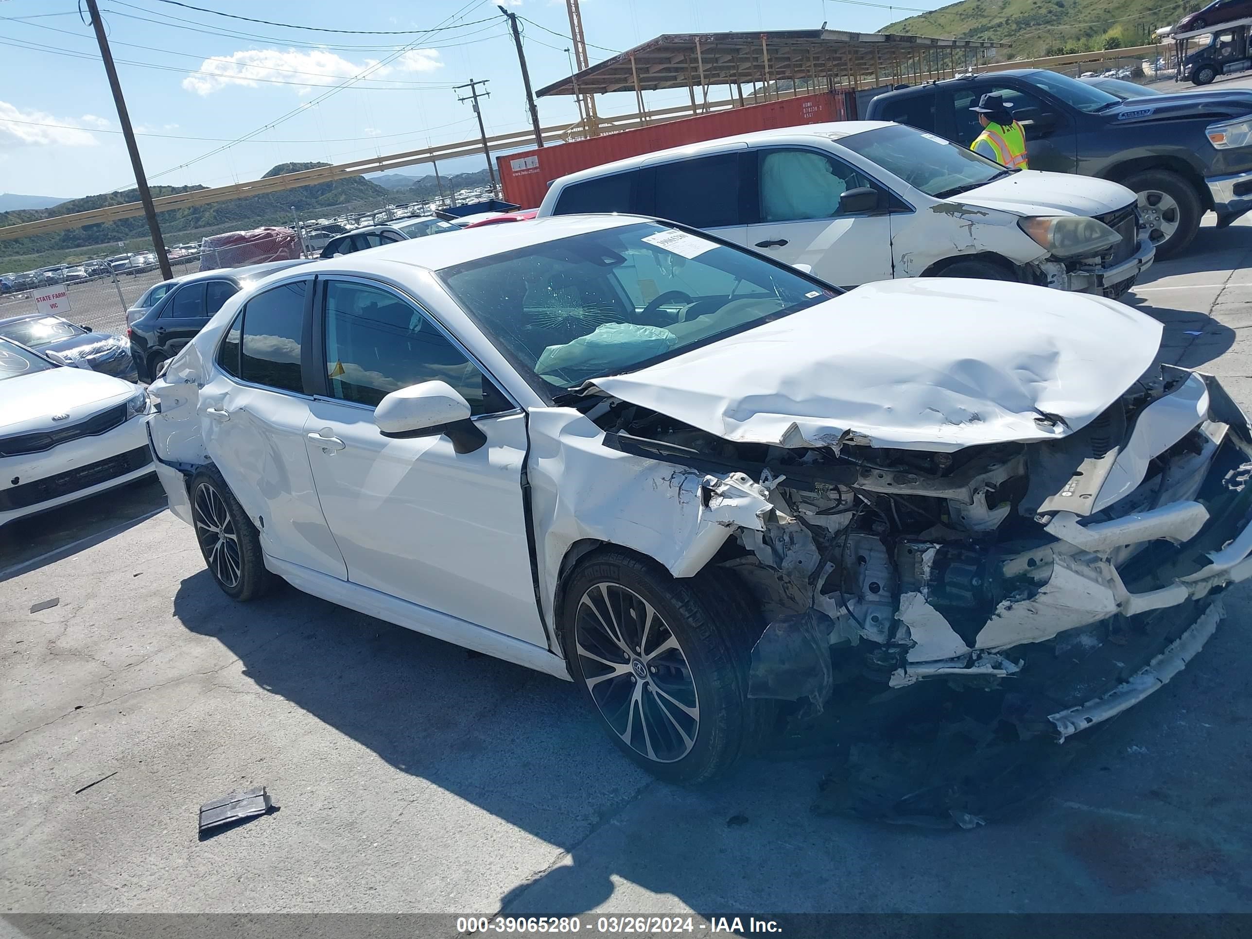 TOYOTA CAMRY 2019 4t1b11hk3ku761789