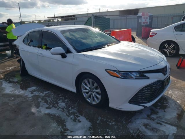 TOYOTA CAMRY 2018 4t1b11hk4ju068406