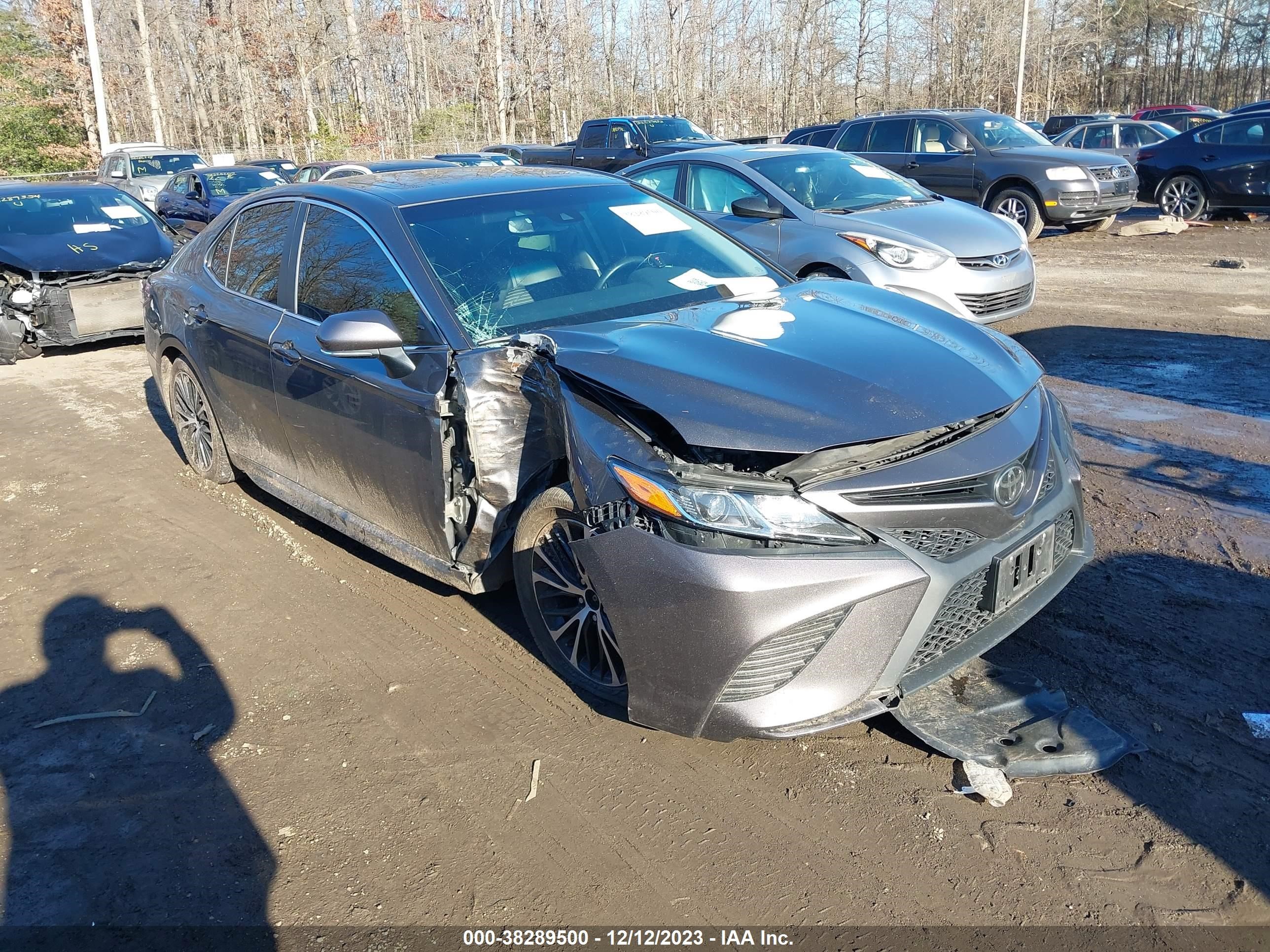 TOYOTA CAMRY 2018 4t1b11hk4ju530785