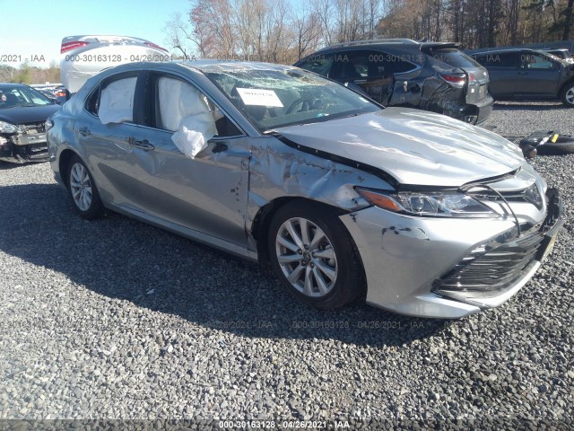 TOYOTA CAMRY 2018 4t1b11hk4ju577136