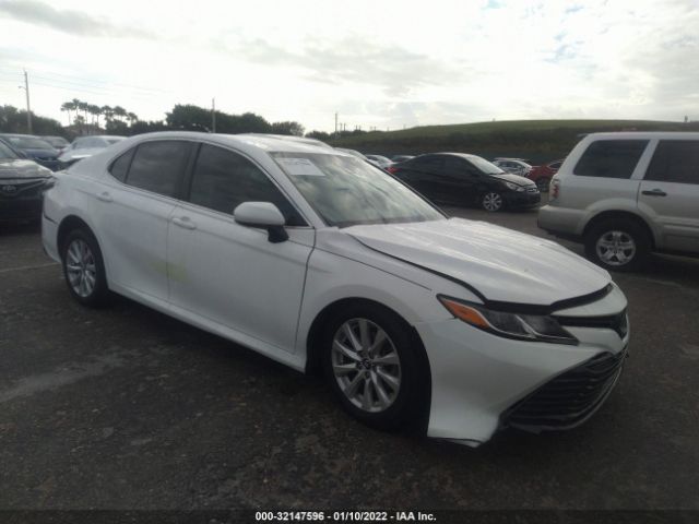 TOYOTA CAMRY 2018 4t1b11hk4ju650361