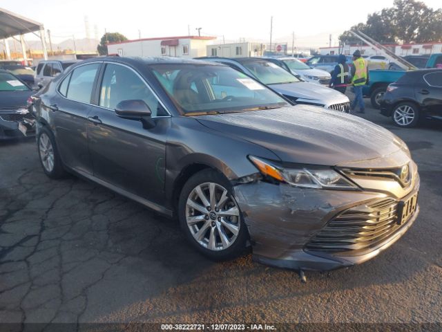 TOYOTA CAMRY 2018 4t1b11hk5ju068673