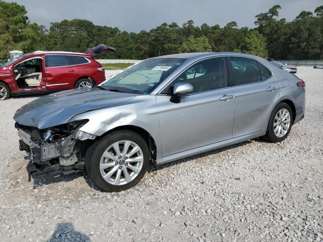 TOYOTA CAMRY LE A 2018 4t1b11hk5ju069113