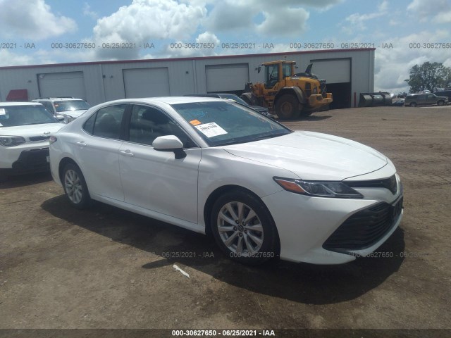 TOYOTA CAMRY 2018 4t1b11hk5ju071735