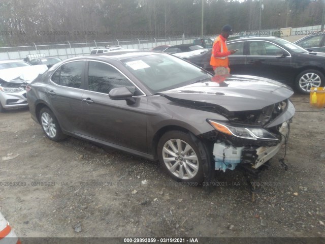 TOYOTA CAMRY 2018 4t1b11hk5ju097252