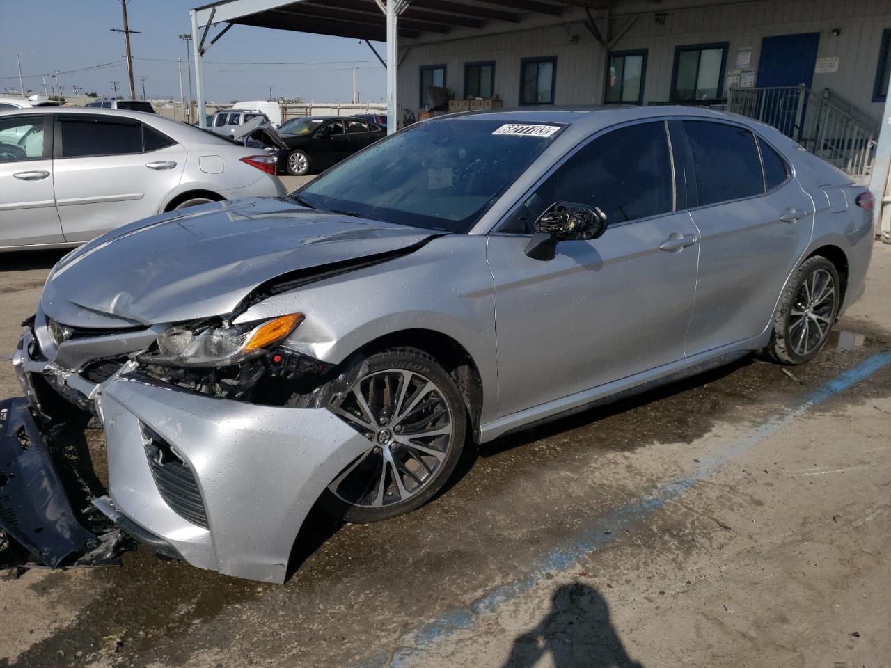 TOYOTA CAMRY 2018 4t1b11hk5ju105009